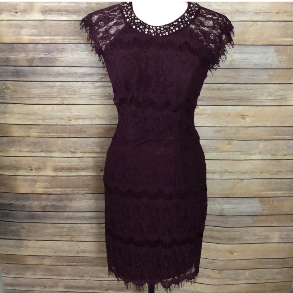 City Triangles Elegant Lace Dress in Deep Purple size 5 Juniors